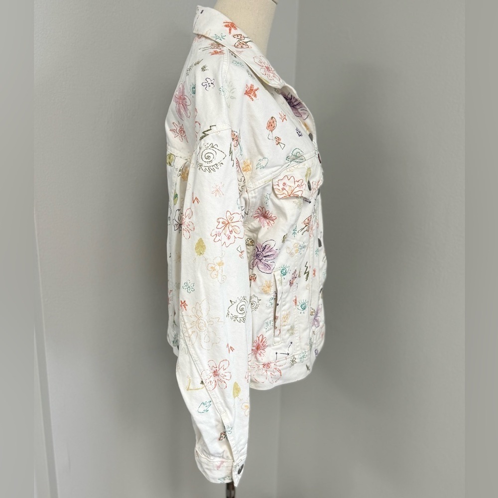 Levi's White Trucker Denim Jean Jacket All Over Print Floral size small - Picture 4 of 11